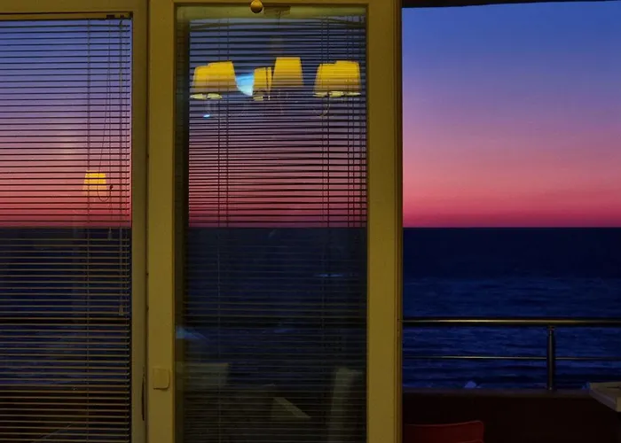 Sunset Seaview Dıraç