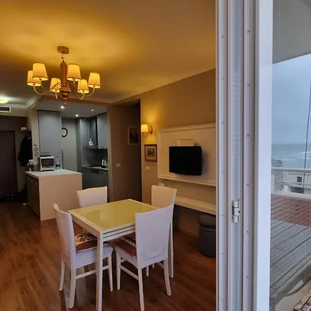 Sunset Seaview Apartment